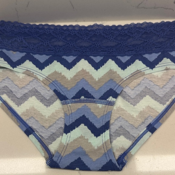 Victoria Secret Underwear Set - Picture 3 of 16